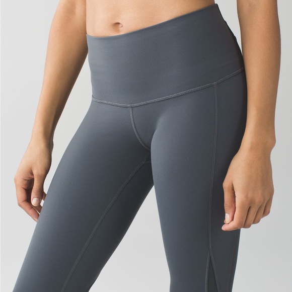 Lululemon HR Wunder Under Pant 
*Shine On in Dark Slate. 
Size 6. 
Pristine. - Picture 4 of 6